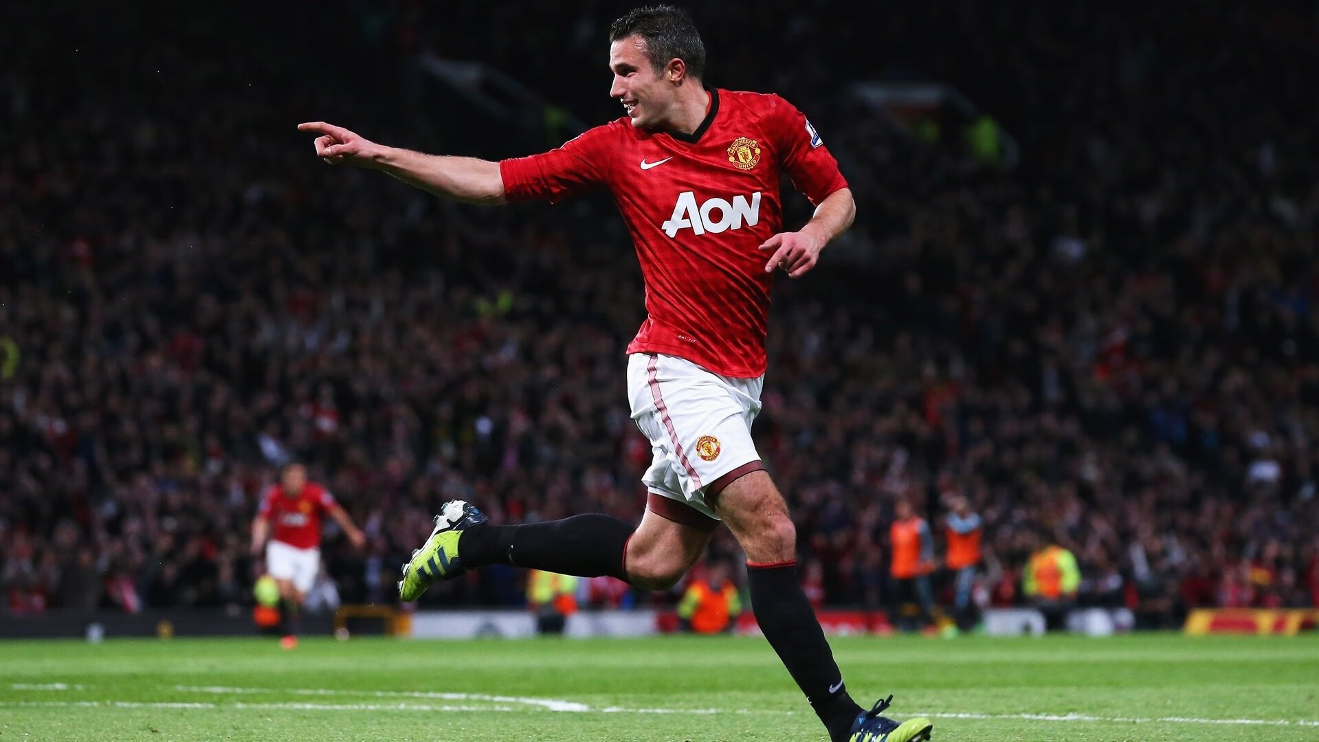 金玟哉用实力证明自己，塞维利亚关键战突围曼联