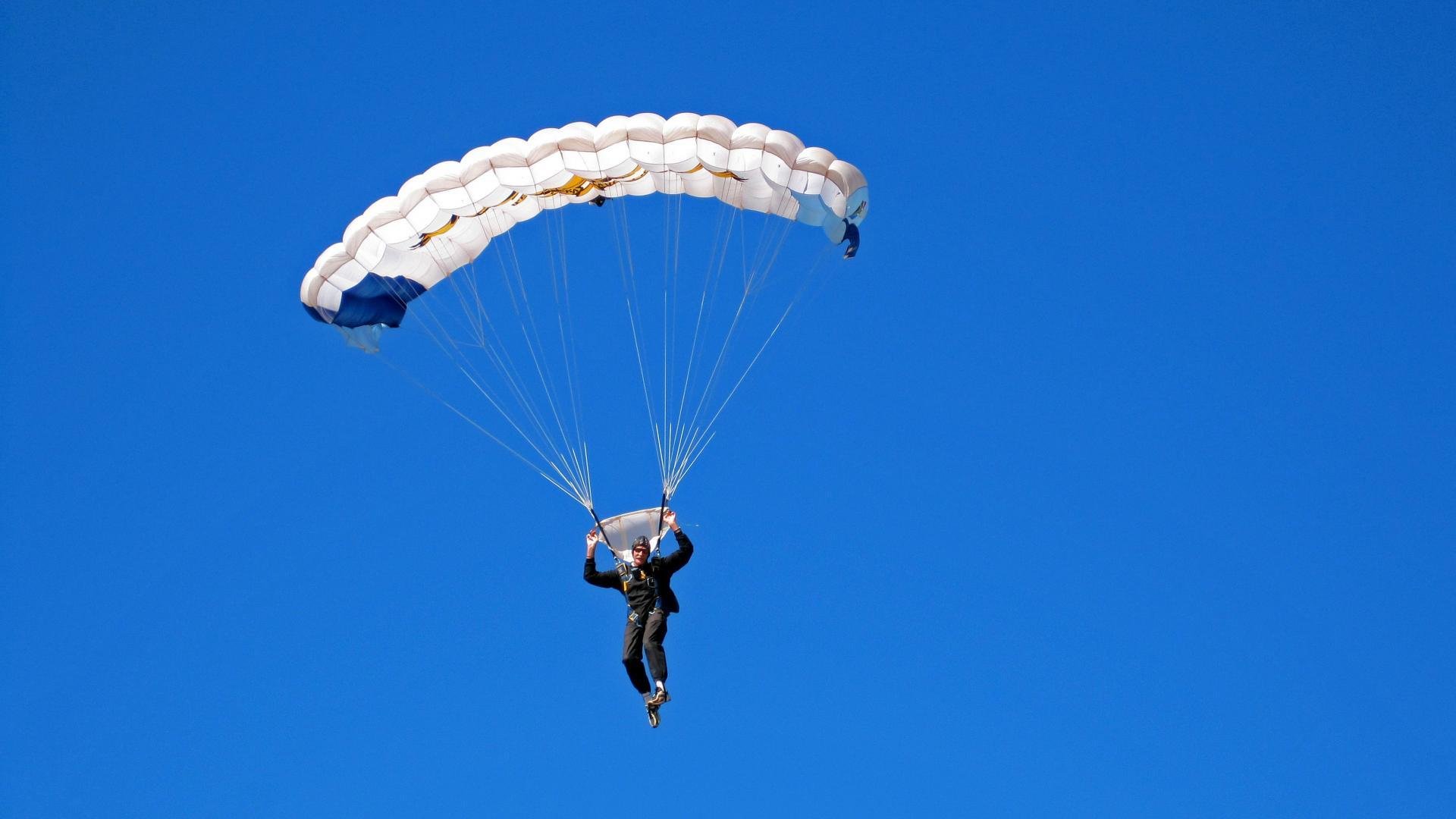 一箭穿心!火箭强势击落雄鹿,德甲争冠战焦点战启示录