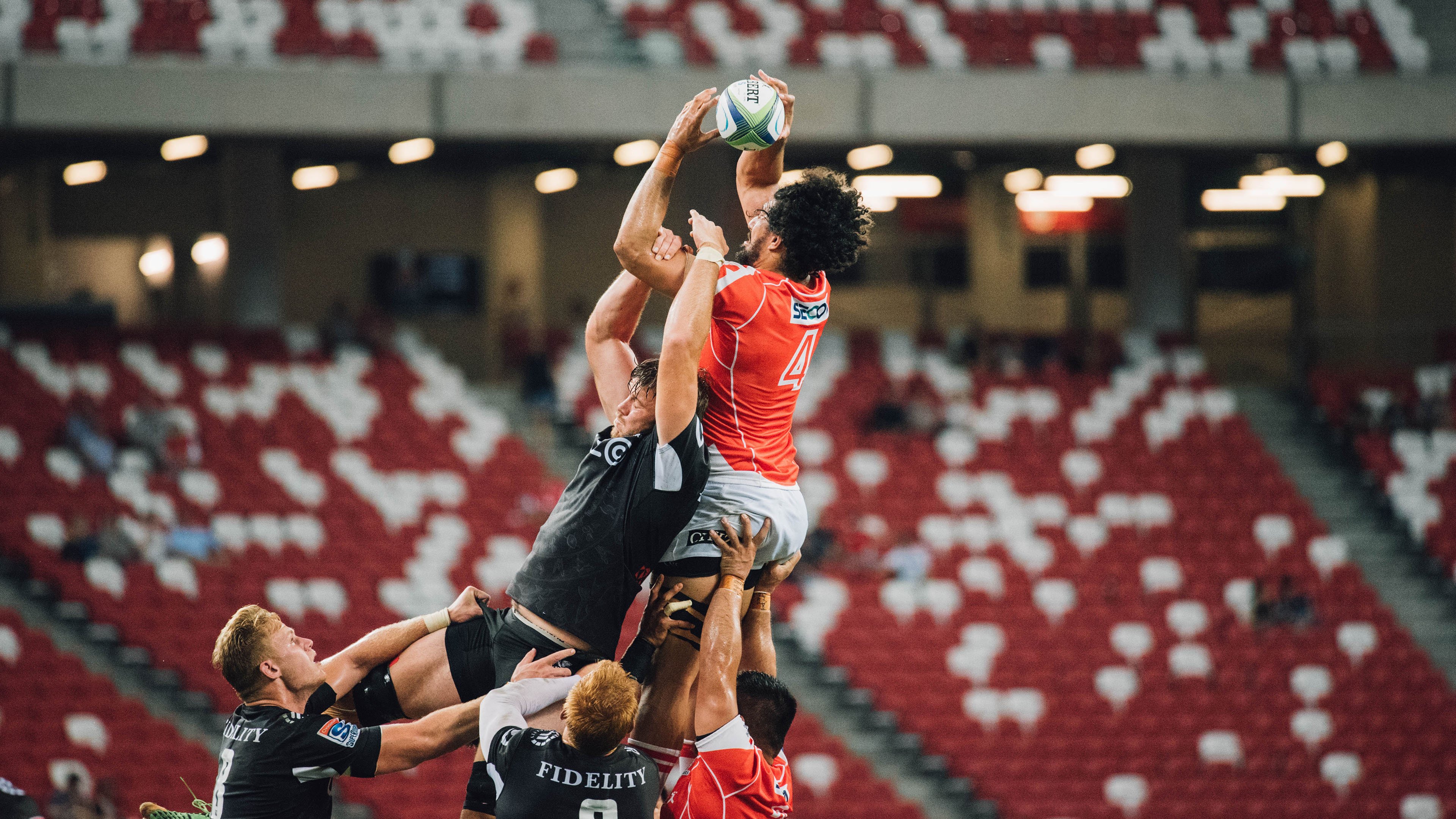 关键节点连续得分！欧文末节统治比赛，深圳队惜败快船