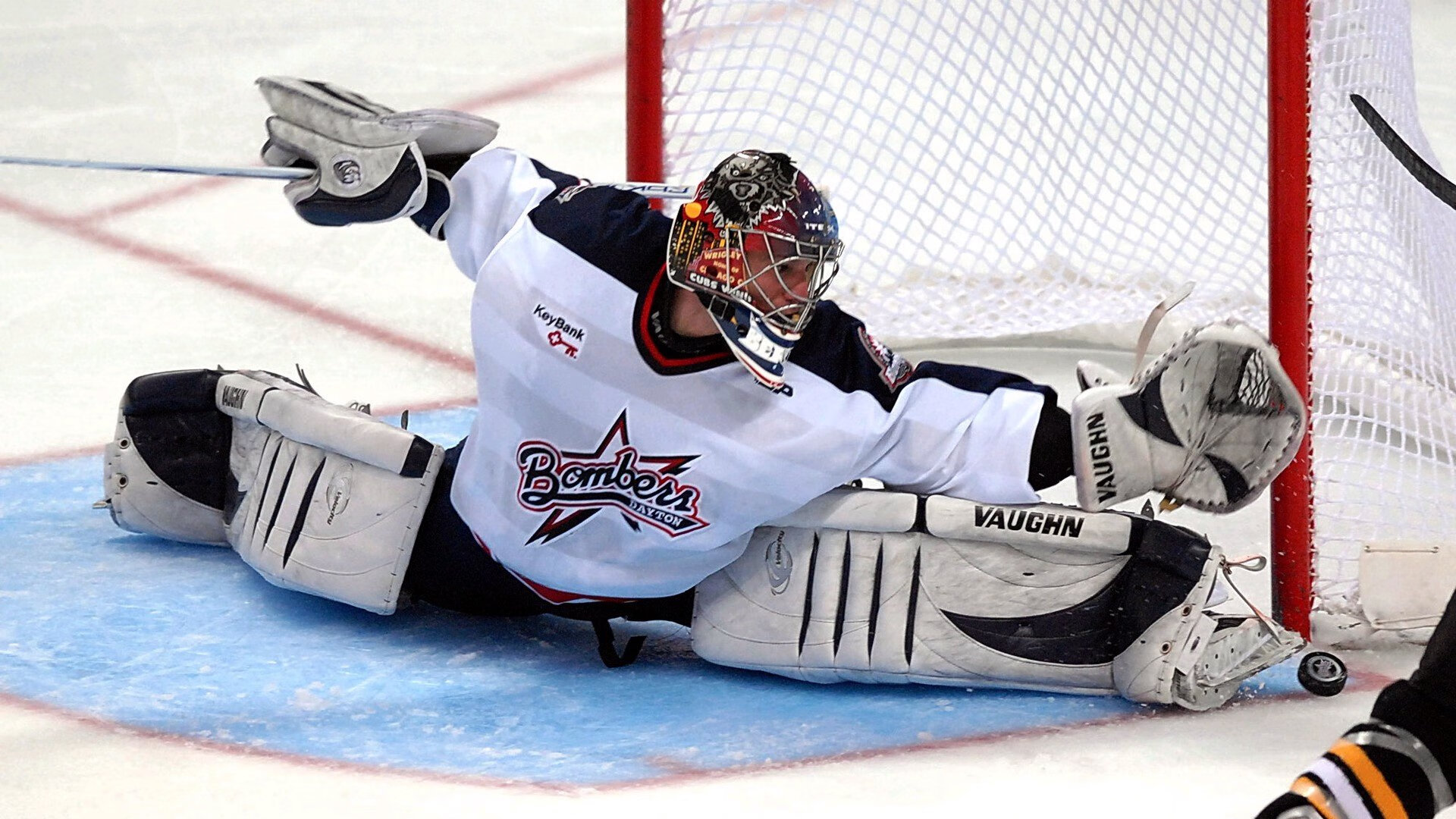 开云APP-法拉利轻取迈凯伦，勒克莱尔统治全场，红色王朝的完美回归